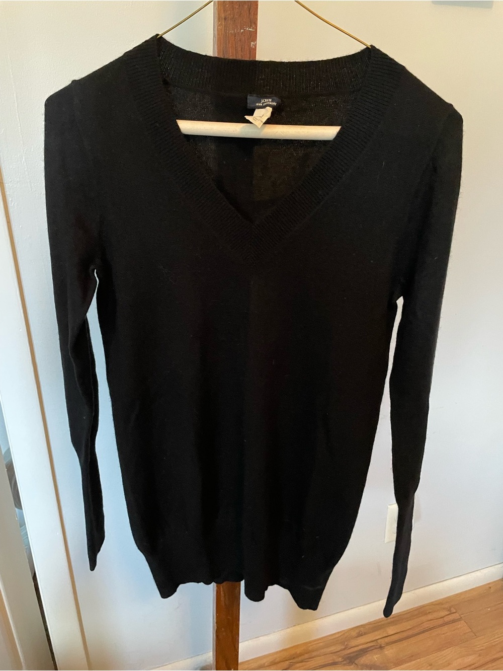 Classic Black V-Neck Women's Sweater- cashmere, S